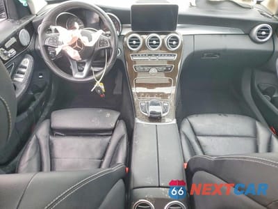 Zdjęcie 8 z 11 samochodu: 2017 MERCEDES-BENZ C 300 4MATIC VIN:WDDWF4KB1HR295573 - miniatura