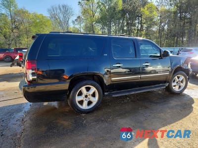Trzecie zdjęcie samochodu z tyłu: 2009 CHEVROLET SUBURBAN C1500 LTZ VIN:1GNFC36J69J110889 - miniatura
