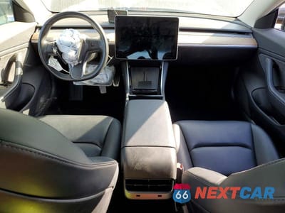 Zdjęcie 8 z 13 samochodu: 2018 TESLA MODEL 3 VIN:5YJ3E1EBXJF181996 - miniatura