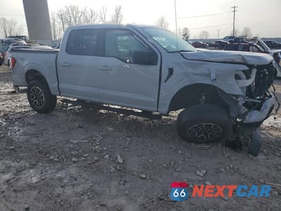 Czwarte zdjęcie samochodu z boku: 2023 FORD F150 SUPERCREW VIN:1FTEW1EP9PFA79773 - miniatura