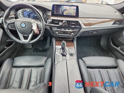 Zdjęcie 8 z 12 samochodu: 2019 BMW 530XE VIN:WBAJB1C57KB375299 - miniatura