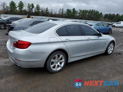 Trzecie zdjęcie samochodu z tyłu: 2011 BMW 550 XI VIN:WBAFU9C50BC278082 - miniatura