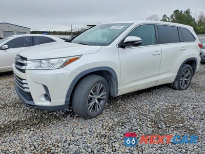 2018 TOYOTA HIGHLANDER LE 5TDZZRFH6JS245866 - główne zdjęcie licytacji z USA - miniatura