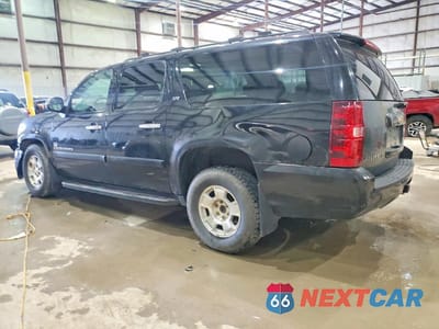 Drugie zdjęcie samochodu z przodu: 2008 CHEVROLET SUBURBAN K1500 LS VIN:3GNFK16398G172716 - miniatura