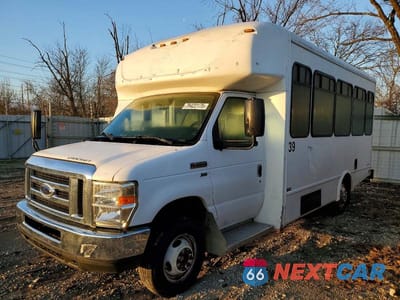 Drugie zdjęcie samochodu z przodu: 2016 FORD ECONOLINE E350 SUPER DUTY CUTAWAY VAN VIN:1FDEE3FLXGDC05396 - miniatura