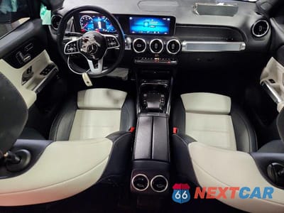 Zdjęcie 8 z 13 samochodu: 2021 MERCEDES-BENZ GLB 250 4MATIC VIN:W1N4M4HB1MW107850 - miniatura