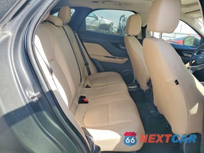 Zdjęcie 10 z 12 samochodu: 2017 JAGUAR F-PACE PREMIUM VIN:SADCJ2BN7HA085394 - miniatura
