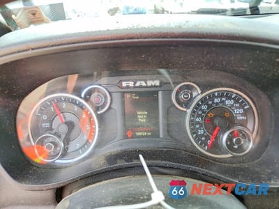 Zdjęcie 9 z 12 samochodu: 2021 RAM 2500 TRADESMAN VIN:3C6UR5CJ1MG679696 - miniatura