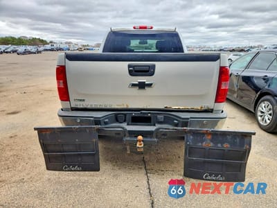 Zdjęcie 6 z 11 samochodu: 2010 CHEVROLET SILVERADO K1500 LTZ VIN:3GCRKTE29AG122429 - miniatura