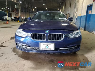 Piąte zdjęcie samochodu w środku: 2018 BMW 330 XI VIN:WBA8D9C5XJA607664 - miniatura