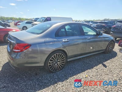 Trzecie zdjęcie samochodu z tyłu: 2019 MERCEDES-BENZ E 300 VIN:WDDZF4JB9KA526059 - miniatura