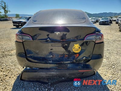 Zdjęcie 6 z 12 samochodu: 2025 TESLA MODEL Y VIN:7SAYGDED5SF256191 - miniatura