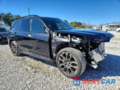 Czwarte zdjęcie samochodu z boku: 2026 BMW X7 XDRIVE40I VIN:5UX23EM00T9270352 - miniatura