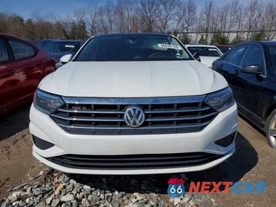 Piąte zdjęcie samochodu w środku: 2019 VOLKSWAGEN JETTA SEL VIN:3VWE57BU0KM200390 - miniatura