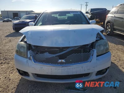 Piąte zdjęcie samochodu w środku: 2012 MITSUBISHI GALANT ES VIN:4A32B3FF7CE009699 - miniatura