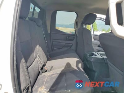 Zdjęcie 10 z 11 samochodu: 2023 TOYOTA TUNDRA SR VIN:5TFKB5CD8PX001610 - miniatura