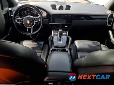 Zdjęcie 8 z 12 samochodu: 2019 PORSCHE CAYENNE VIN:WP1AA2AY5KDA14522 - miniatura