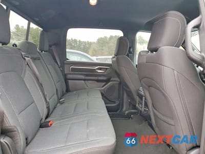 Zdjęcie 10 z 12 samochodu: 2024 RAM TRUCKS 1500 BIG HORN/LONE STAR VIN:1C6SRFFT1RN154338 - miniatura