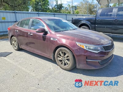 Czwarte zdjęcie samochodu z boku: 2016 KIA OPTIMA LX TURBO VIN:5XXGT4L10GG075372 - miniatura