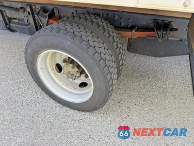 Zdjęcie 9 z 10 samochodu: 2022 CHEVROLET SILVERADO MEDIUM DUTY VIN:1HTKHPVM7NH049245 - miniatura