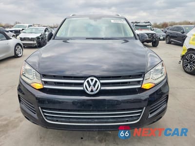 Piąte zdjęcie samochodu w środku: 2013 VOLKSWAGEN TOUAREG V6 TDI VIN:WVGEP9BP0DD006598 - miniatura
