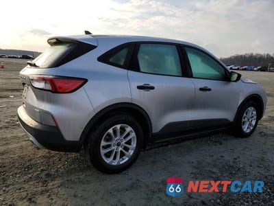 Trzecie zdjęcie samochodu z tyłu: 2020 FORD ESCAPE S VIN:1FMCU0F63LUB77194 - miniatura