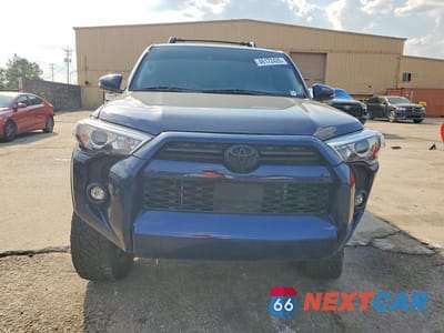 Piąte zdjęcie samochodu w środku: 2023 TOYOTA 4RUNNER SR5 PREMIUM VIN:JTEFU5JR8P5301178 - miniatura