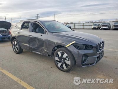 Czwarte zdjęcie samochodu z boku: 2025 VOLVO XC60 ULTRA VIN:YV4H60RM8S1075708 - miniatura