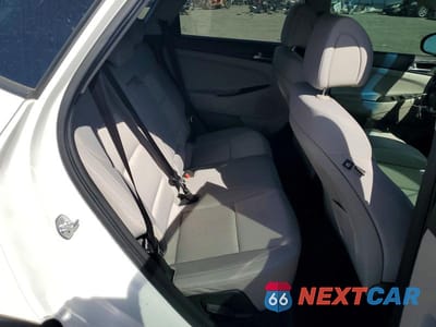 Zdjęcie 11 z 13 samochodu: 2017 HYUNDAI TUCSON VALUE VIN:KM8J33A2XHU569452 - miniatura