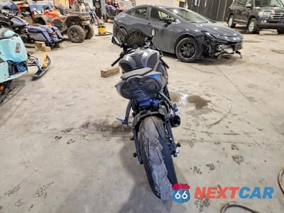 Czwarte zdjęcie samochodu z boku: 2025 KAWASAKI ZX636 K VIN:JKBZXJJ15SA031201 - miniatura