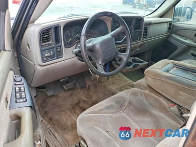 Zdjęcie 8 z 12 samochodu: 1999 GMC NEW SIERRA C1500 VIN:1GTEC14V2XZ512471 - miniatura