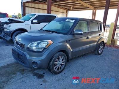 2013 KIA SOUL + KNDJT2A66D7572682 - główne zdjęcie licytacji z USA - miniatura
