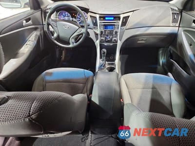 Zdjęcie 8 z 11 samochodu: 2012 HYUNDAI SONATA GLS VIN:5NPEB4AC9CH310719 - miniatura