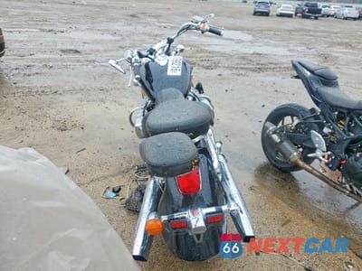 Czwarte zdjęcie samochodu z boku: 2000 HONDA GL1500 C VIN:1HFSC3407YA300898 - miniatura