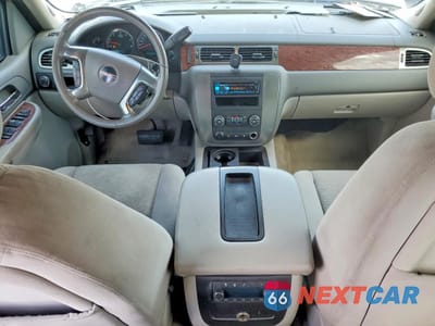 Zdjęcie 8 z 13 samochodu: 2007 GMC YUKON VIN:1GKFC13J17J144452 - miniatura