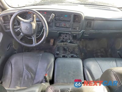 Zdjęcie 8 z 12 samochodu: 2001 CHEVROLET SILVERADO K1500 VIN:1GCEK19V61Z264177 - miniatura