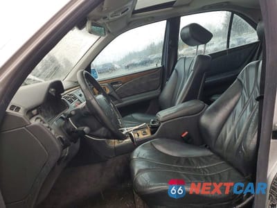 Zdjęcie 7 z 11 samochodu: 1999 MERCEDES-BENZ E 55 AMG VIN:WDBJF74H2XA908156 - miniatura