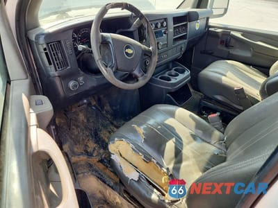 Zdjęcie 8 z 12 samochodu: 2014 CHEVROLET EXPRESS 2500 CARGO DELIVERY VAN VIN:1GCWGFFA1E1102112 - miniatura