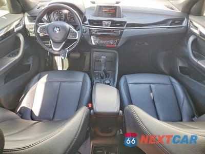 Zdjęcie 8 z 13 samochodu: 2018 BMW X1 XDRIVE28I VIN:WBXHT3C31J5L27192 - miniatura