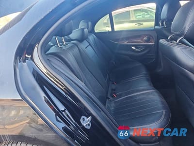 Zdjęcie 10 z 12 samochodu: 2019 MERCEDES-BENZ E 300 VIN:WDDZF4JB5KA563450 - miniatura