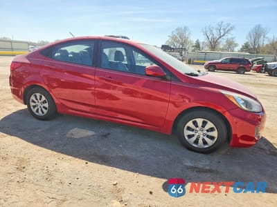 Czwarte zdjęcie samochodu z boku: 2017 HYUNDAI ACCENT SE VIN:KMHCT4AE1HU182538 - miniatura