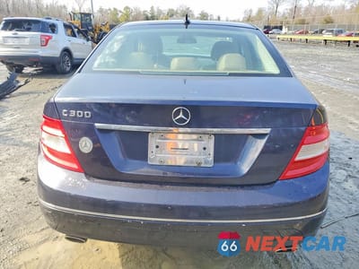 Zdjęcie 6 z 11 samochodu: 2010 MERCEDES-BENZ C 300 VIN:WDDGF5EB5AF449537 - miniatura