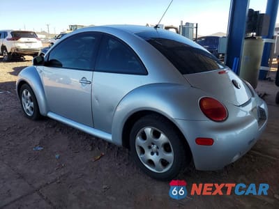 Drugie zdjęcie samochodu z przodu: 2002 VOLKSWAGEN NEW BEETLE GLS VIN:3VWCB21C62M420435 - miniatura