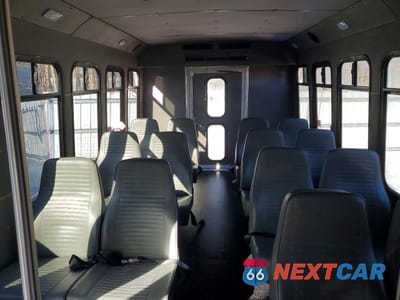 Zdjęcie 6 z 10 samochodu: 2023 CHEVROLET EXPRESS G4500 VIN:1HA6GUC78PN014047 - miniatura