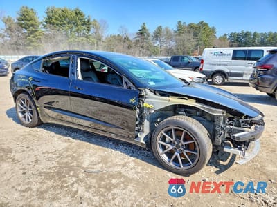 Czwarte zdjęcie samochodu z boku: 2021 TESLA MODEL 3 VIN:5YJ3E1EB9MF028238 - miniatura