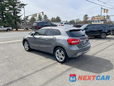 Trzecie zdjęcie samochodu z tyłu: 2018 MERCEDES-BENZ GLA 250 VIN:WDCTG4EB0JJ442812 - miniatura