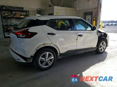 Trzecie zdjęcie samochodu z tyłu: 2021 NISSAN KICKS S VIN:3N1CP5BV2ML505399 - miniatura
