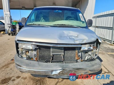 Piąte zdjęcie samochodu w środku: 1997 CHEVROLET EXPRESS 2500 UTILITY / SERVICE VAN VIN:1GCGG25RXV1021842 - miniatura