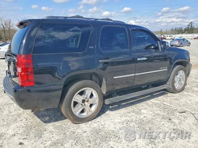 Trzecie zdjęcie samochodu z tyłu: 2009 CHEVROLET TAHOE K1500 LTZ VIN:1GNFK33059R141020 - miniatura