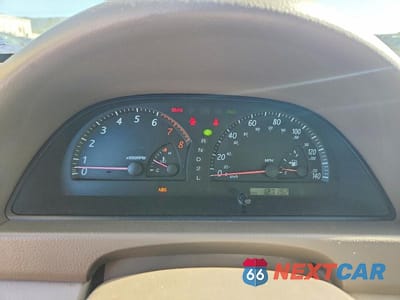 Zdjęcie 9 z 12 samochodu: 2003 TOYOTA CAMRY LE VIN:JTDBE32K630184021 - miniatura